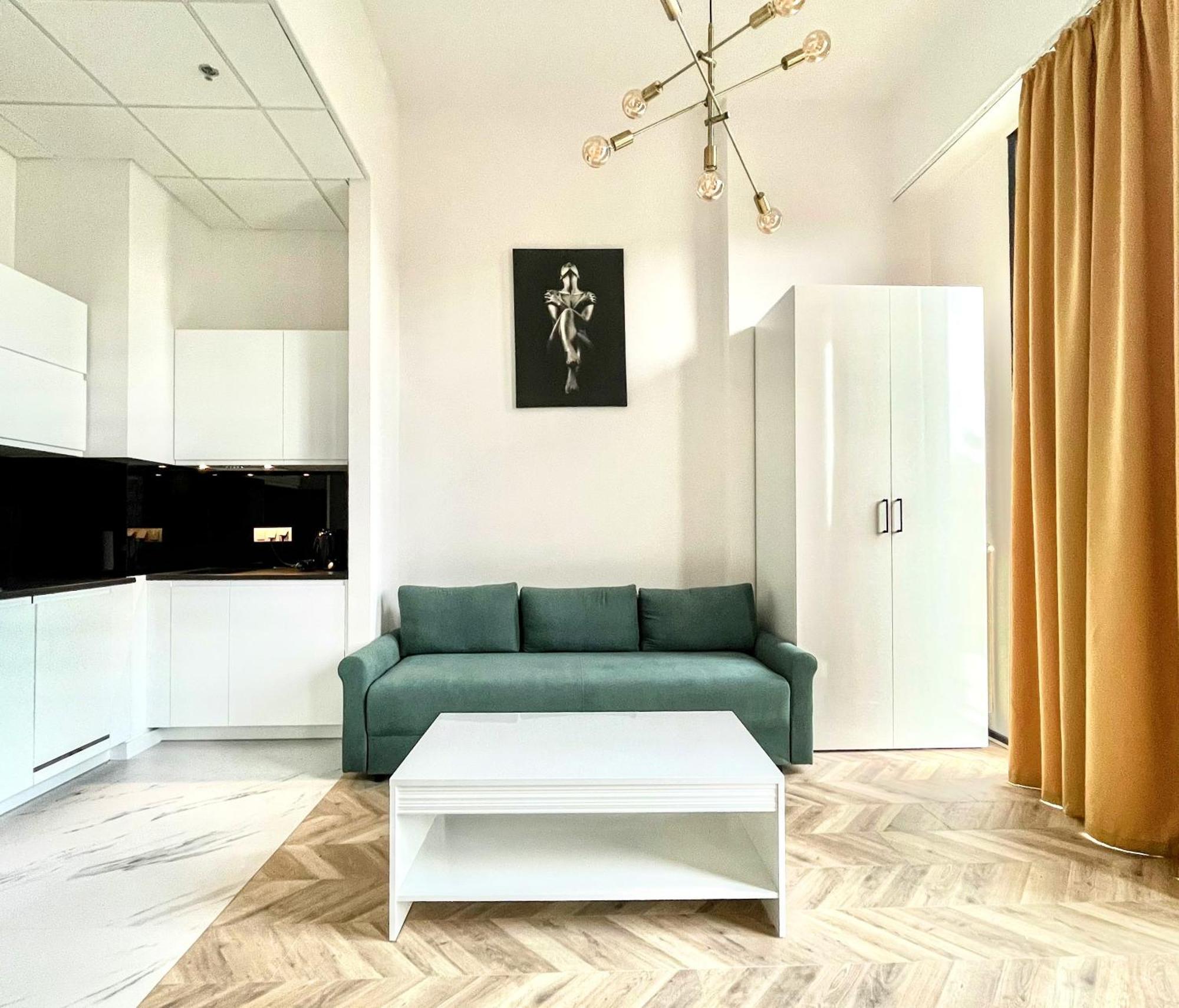 Warsaw Concierge Tower Apartment Exterior photo